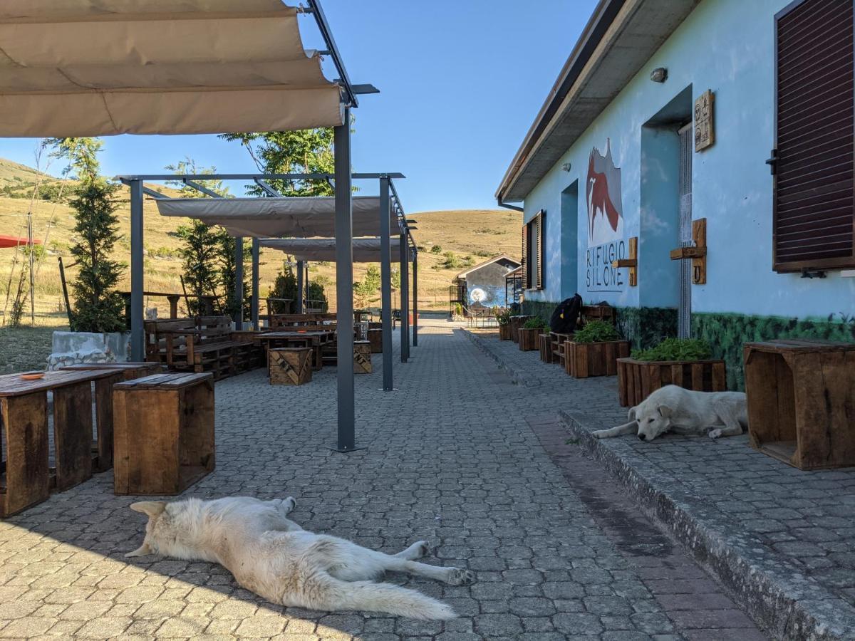 Rifugio Silone Hostel Pescina ภายนอก รูปภาพ